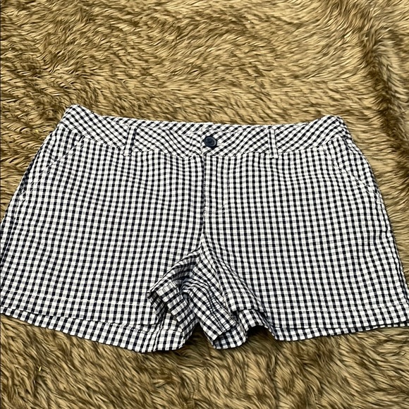 Maurices Pants - Maurices White and Blue Bermuda Shorts Lightweight Cotton